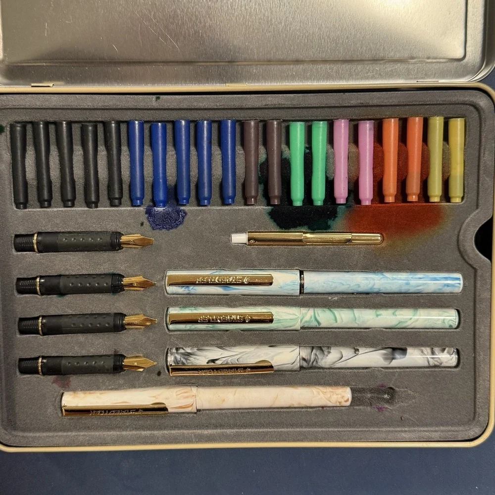 STAEDTLER CALLIGRAPHY SET- INCLUDING METAL STORAGE TIN